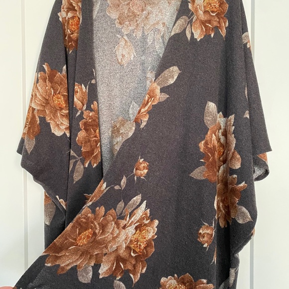 Floral Print Cardigan - One Size - Picture 3 of 5
